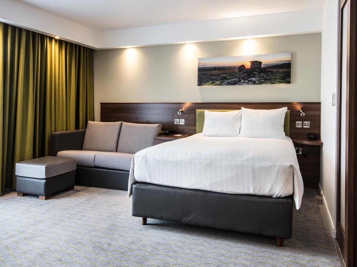 Отель Hampton By Hilton Exeter Airport Woodbury Экстерьер фото
