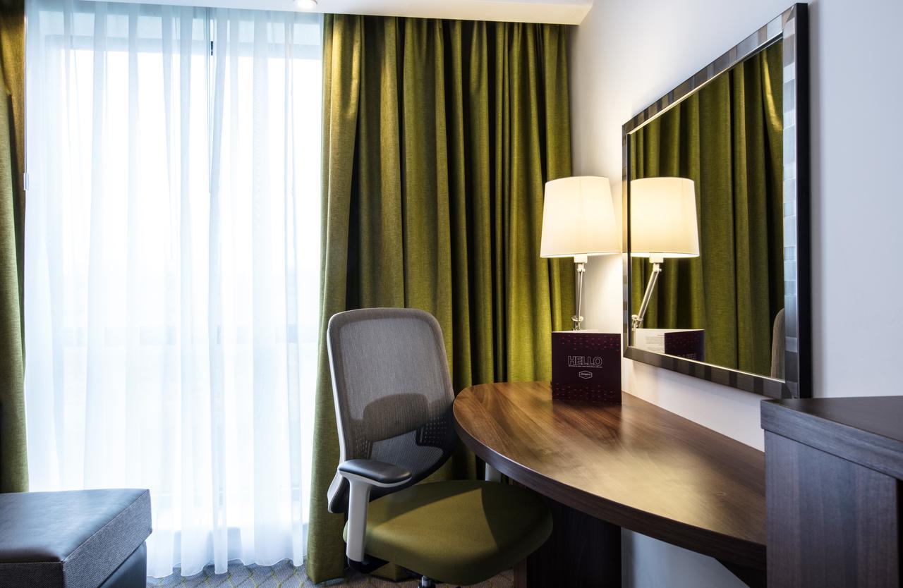 Отель Hampton By Hilton Exeter Airport Woodbury Экстерьер фото
